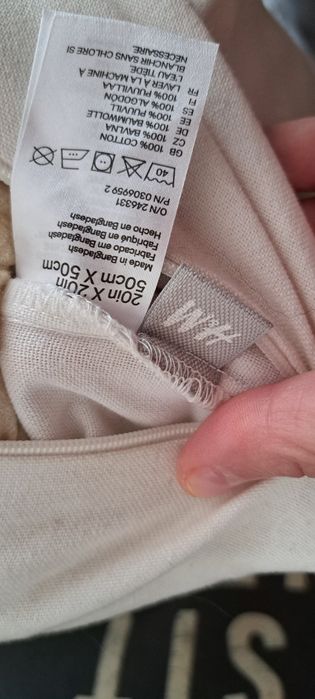 2x poszewka na poduszkę H&M, napisy/tekst.