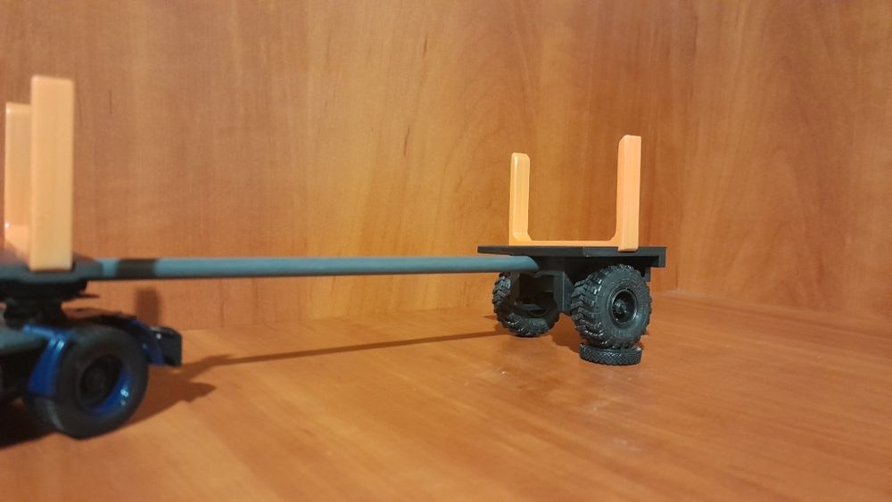 Модель полуприцеп-лесовоз-роспуск в маштабе 1/43