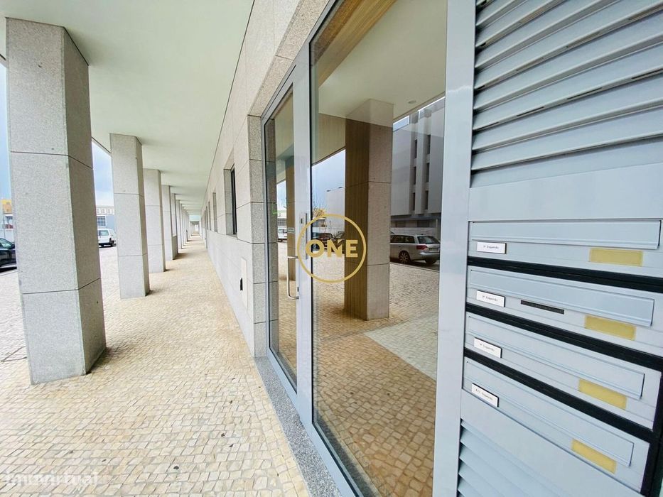 Espetacular T3 com Terraço e Garagem Fechada