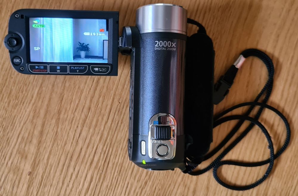 Цифрова відеокамера Canon