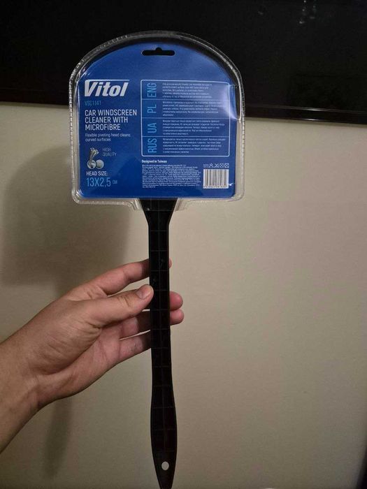 Чистящая щётка для мытья стёкол автомобилей Vitol