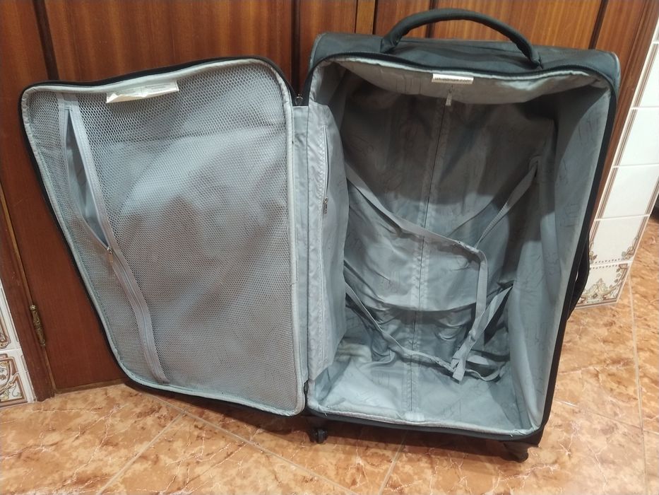 Mala malas de porão até 23 kg viagem casa quarto apartamento vivenda.