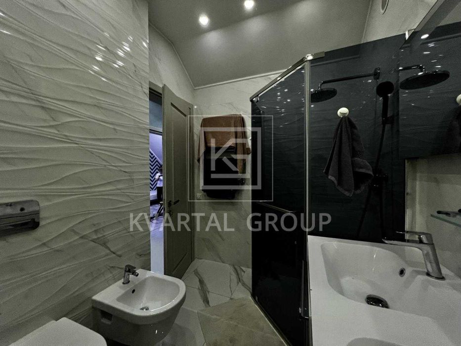 Оренда будинка в Ірпіні з енергозберігаючим обладнанням і каміном