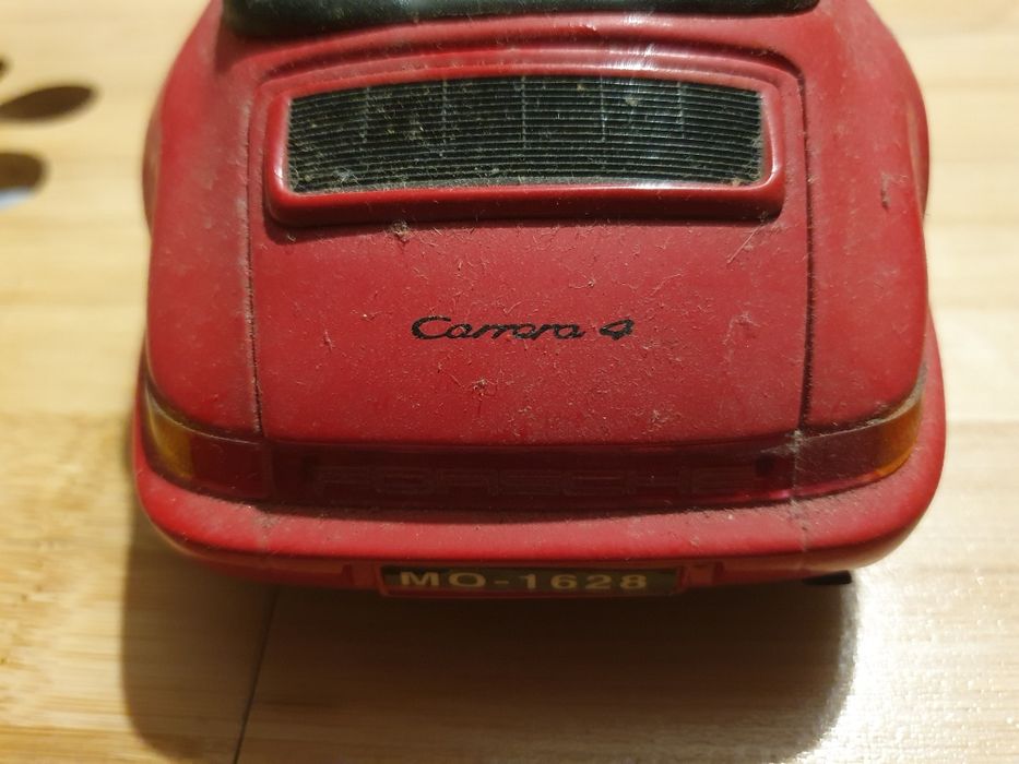 Miniatura porsche carrera 4