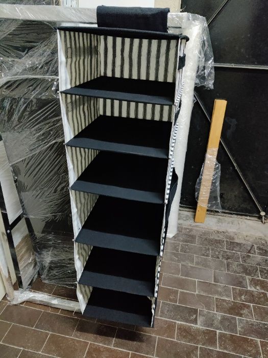 Arrumação com prateleira de Roupeiro