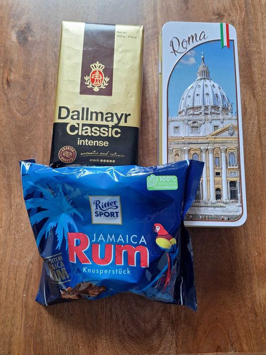 Kawa Dallmayr 500 g i słodycze Ritter, czekoladki.