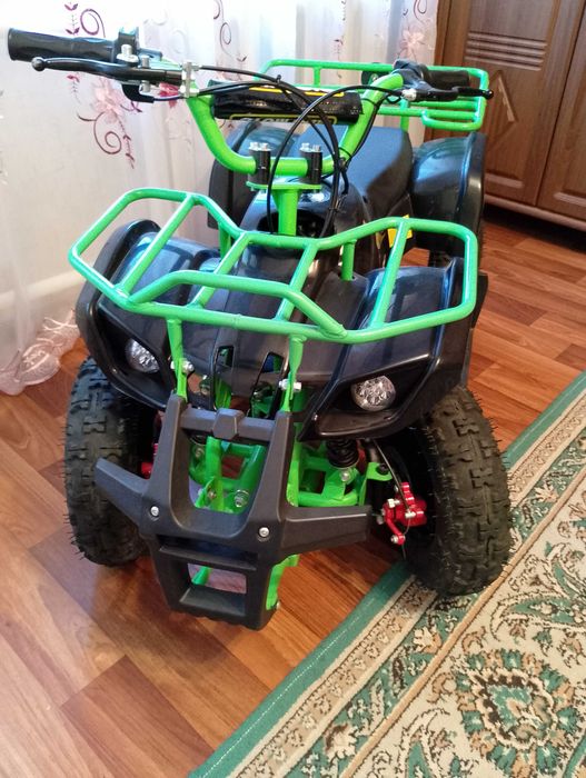 Дитячий квадроцикл