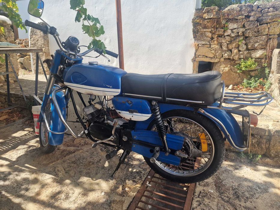 E.F.S. 220M Record Turismo – 1990