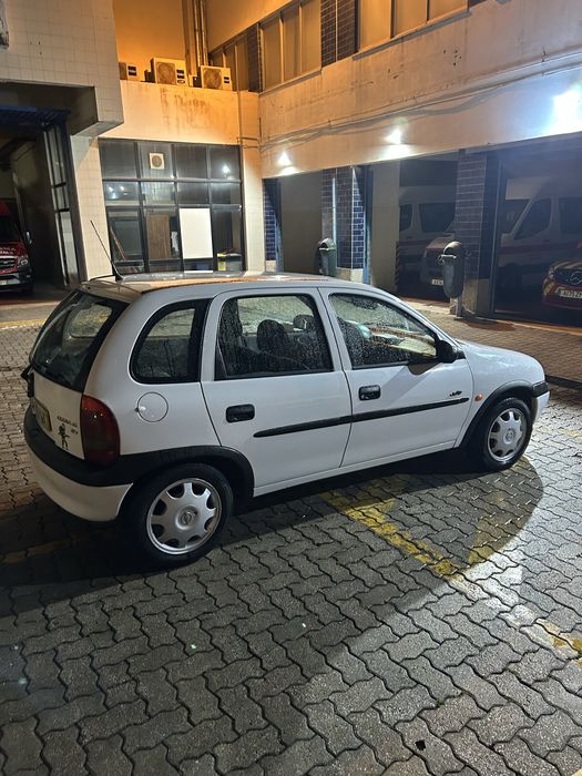 Opel corsa 1.2 16v