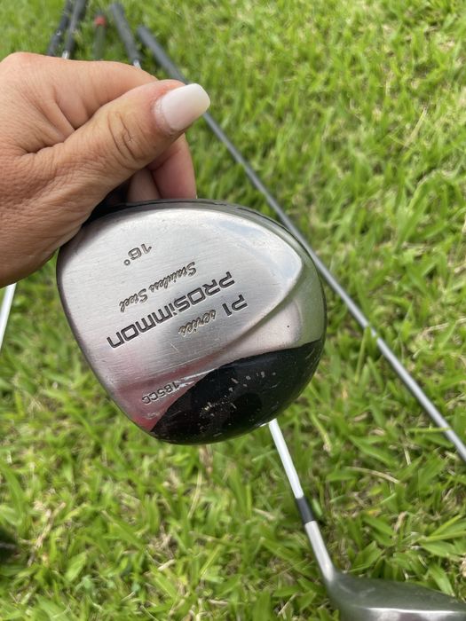 Tacos de golfe de marcas variadas