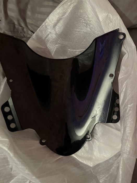 Пітрове скло suzuki gsxr 1000 майже нове