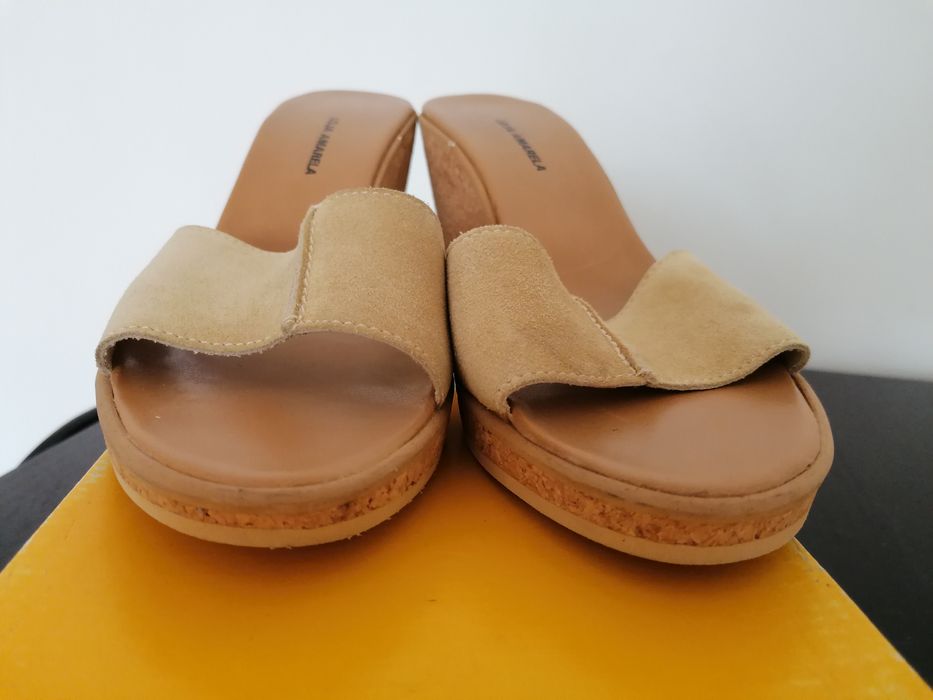 Sandálias bege Loja Amarela 39