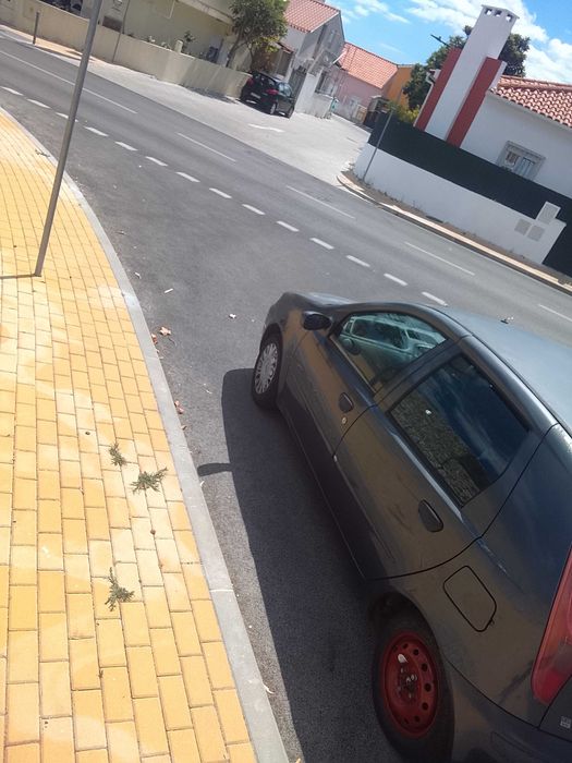 Vendo o Fiat Punto a gasolina 1.200