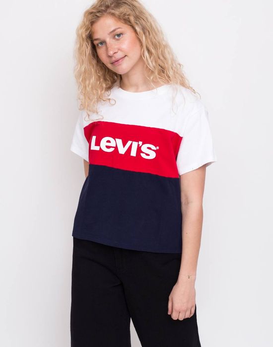 Футболка Levi’s   Розмір S, можна на М