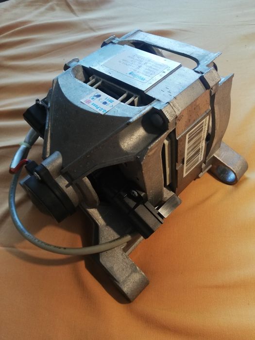 Silnik, programator z pralki Beko  WML 15106 P