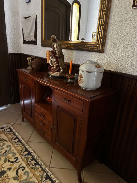 Móvel de madeira para hall