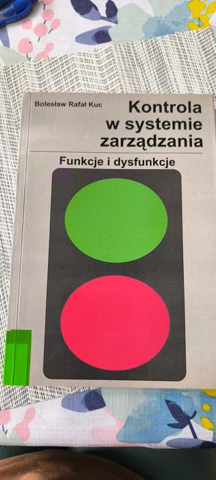 Książka kontrola w systemie zarządzania