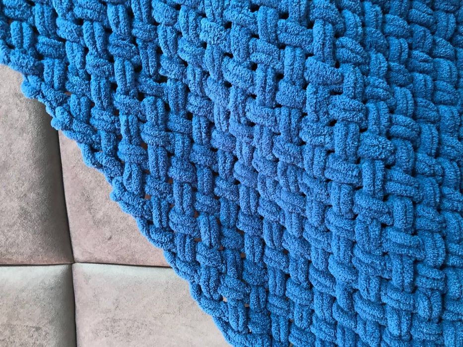 Плед из Ализе Пуффи