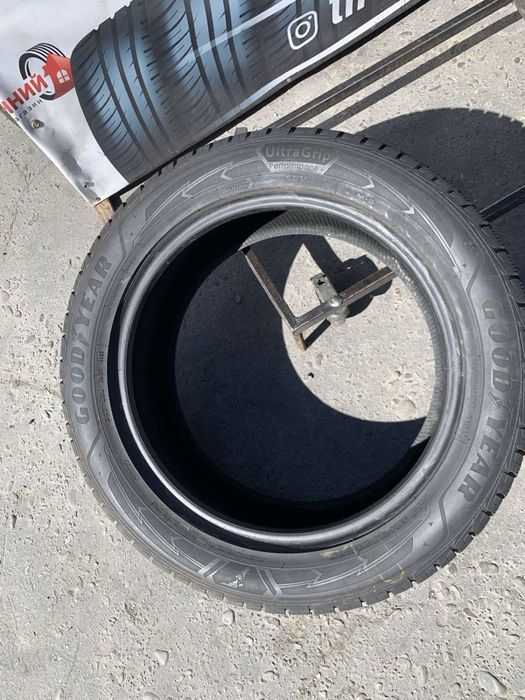 Шини 275/50 R20 пара Goodyear 7,7мм зима