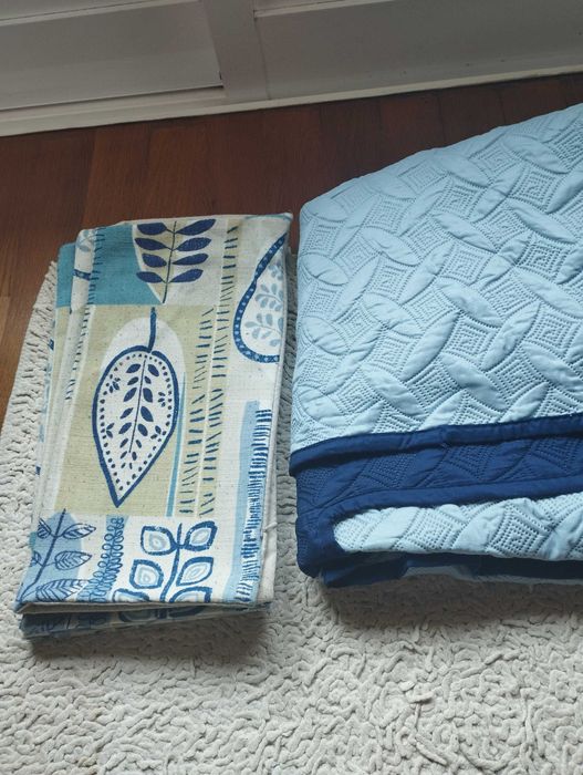 Sofá com chaise long