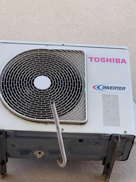Продається інверторний кондиціонер Toshiba RAS-10N3KV-E ТОРГ