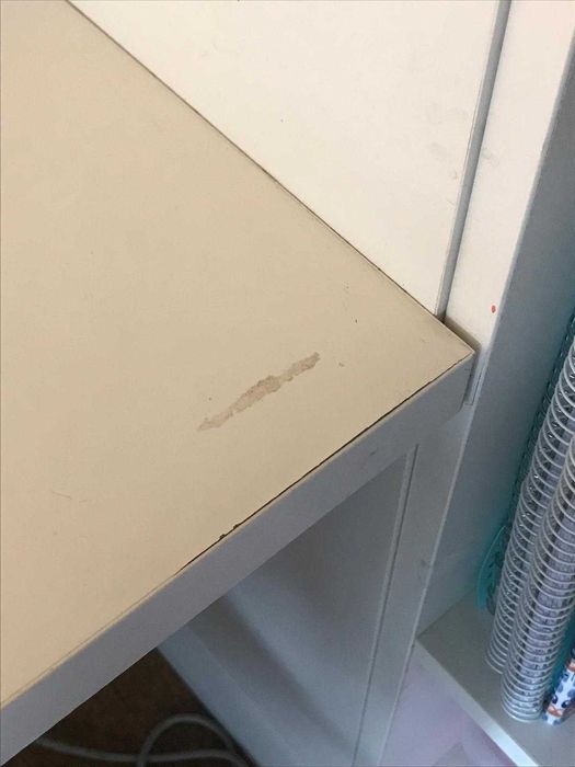 Beliche alto com secretária, roupeiro e estante