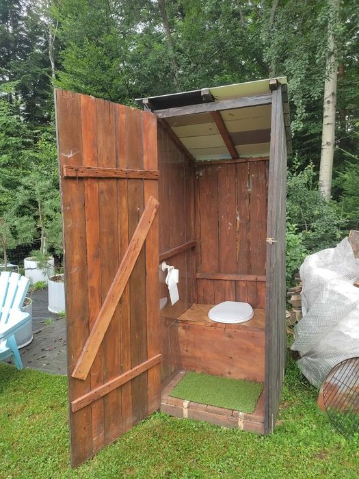 WC kibelek wychodek budowlany budowa działka