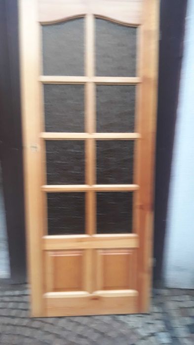 drzwi sosnowe lakierowane