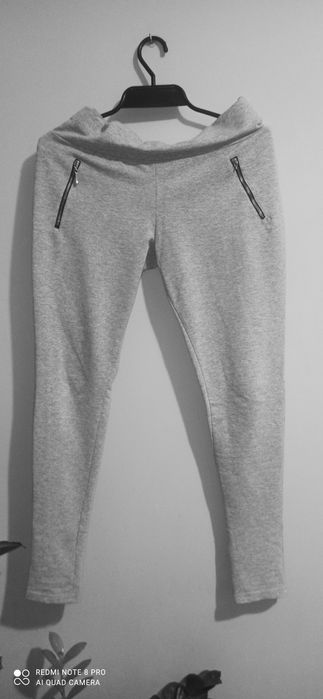 Spodnie dresowe szare