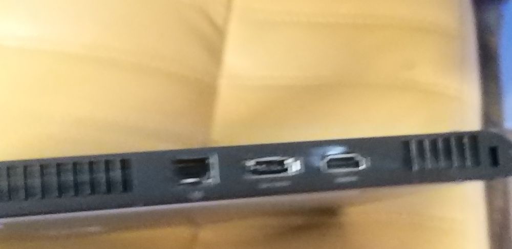 Ноутбук Dell Vostro v130