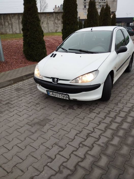 Продам пежо 206 .