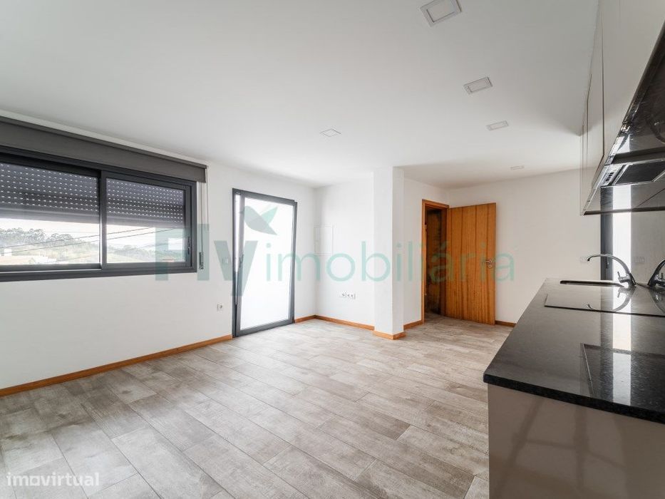 Moradia T2 + Moradia T1 em Gandarela, Excelente Oportunidade de Inv...
