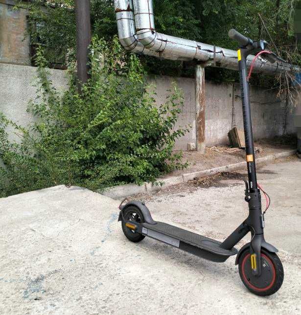 Електросамокат Xiaomi Pro 2