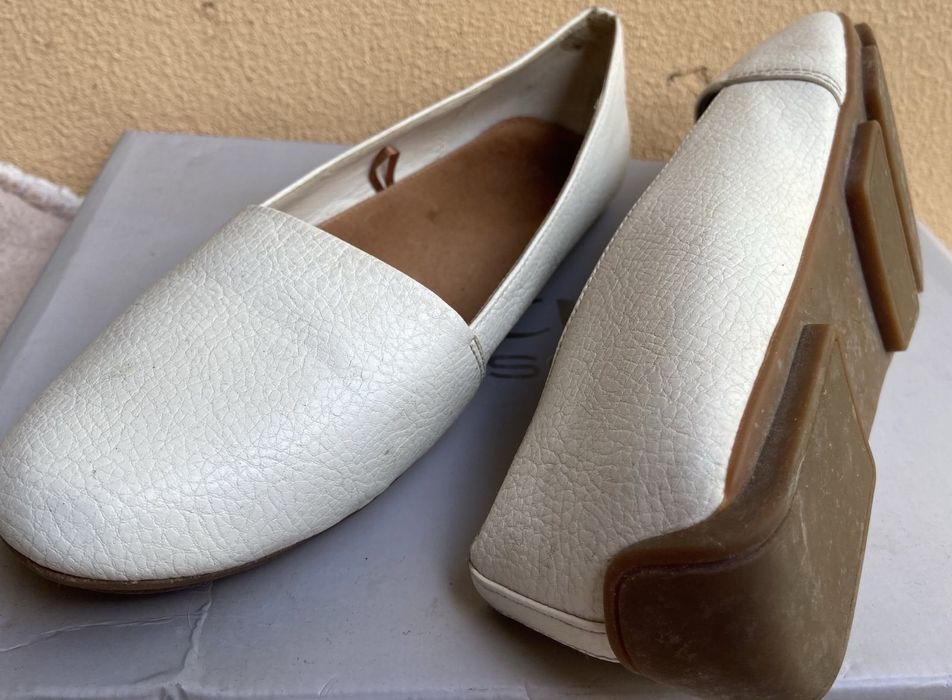 Мокасины белые , размер 37,2, кожаная стелька