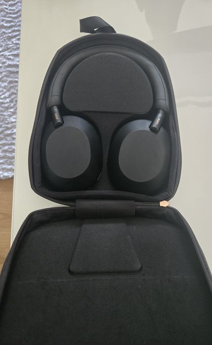 Auscultadores Bluetooth SONY WH 1000XM5 Noise Canceling