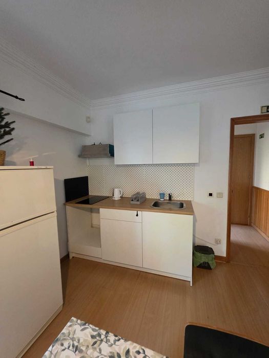 T1 Remodelado e Mobilado na Parede sem fiador