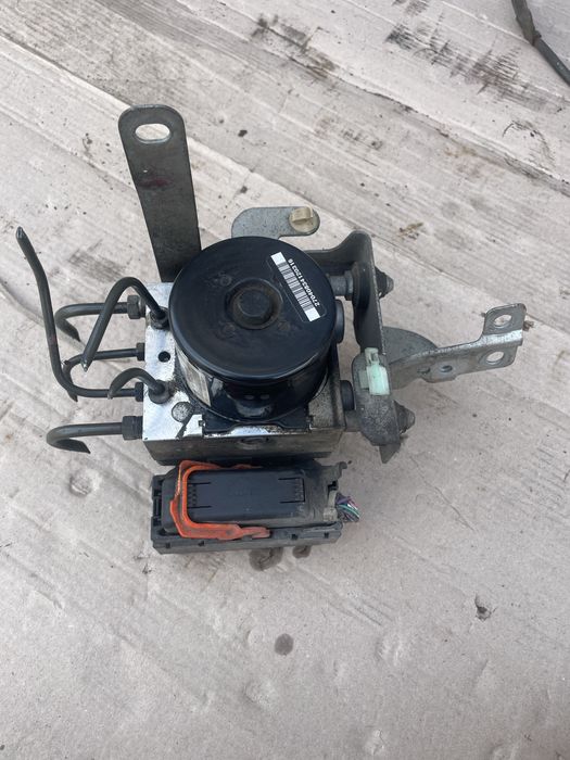 Блок управління ABS Mitsubishi Outlander XL 06-12 2.2d  4670A552
