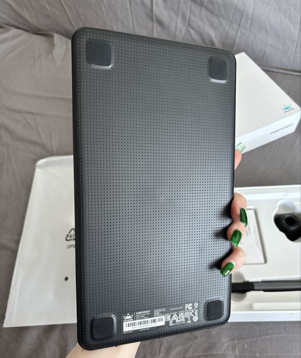 Графічний планшет Huion H640P