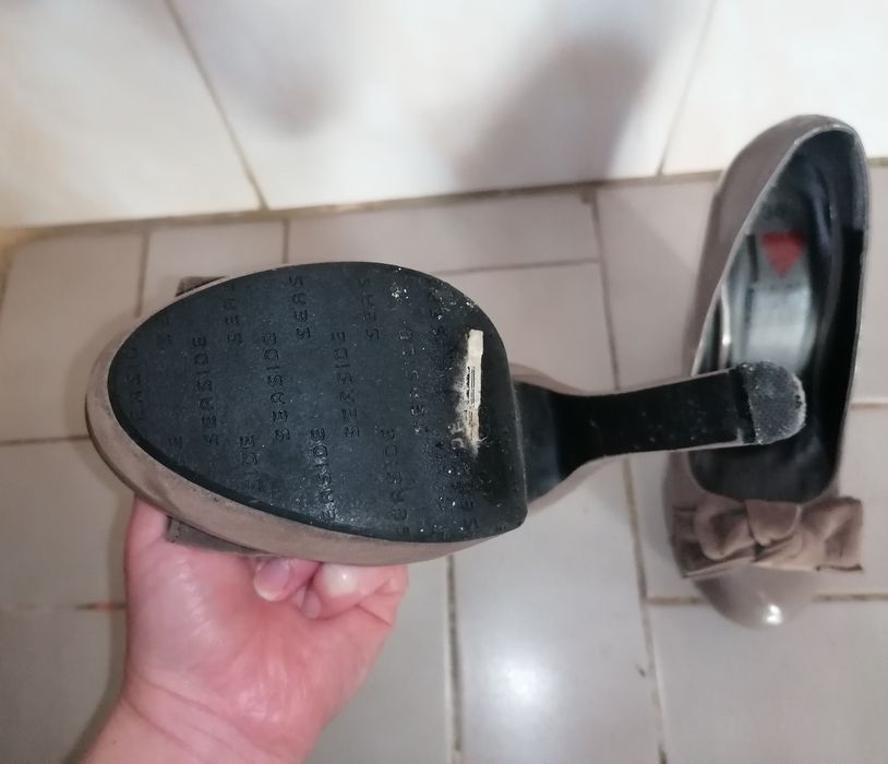 Sapatos de salto alto - Seaside