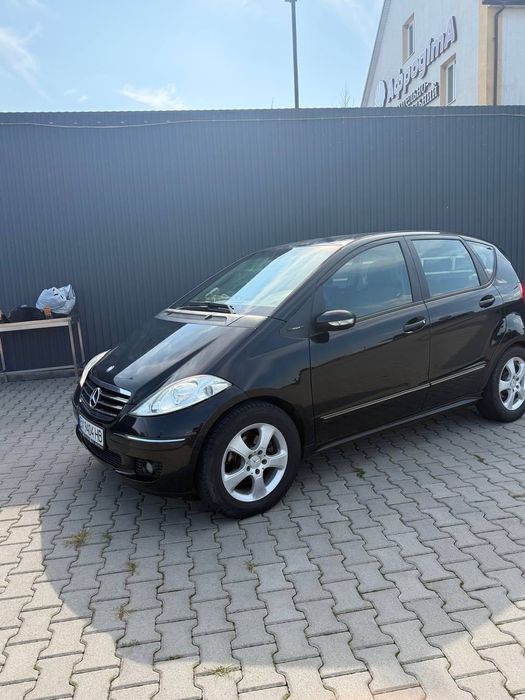 Машина Mercedes a-150