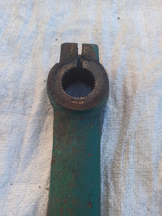 Ричаг важіль центральний рульового керування трактора юмз-6