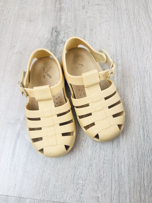 Силіконові сандалі. Босоніжки шкіряні. Фірмові h&m, clarks