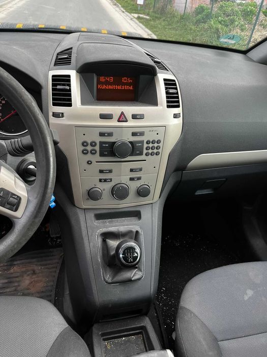 Opel zafira 1.8 klima zadbana