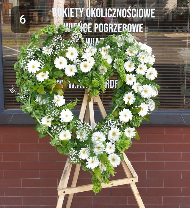 Wieniec pogrzebowy, dekoracja pogrzebowa, pogrzeb, ostatnie pożegnanie