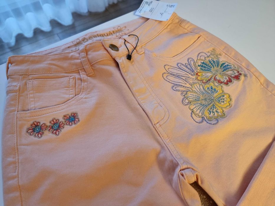 spodnie Desigual 26, rozm ok 34, nowe