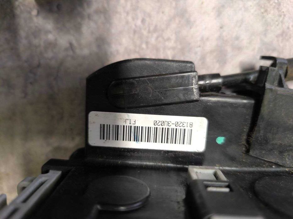 Замкок дверей передній задній правий лівий Kia SL 2010-2015