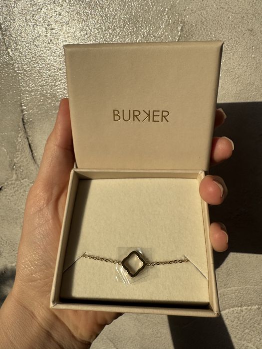 Burker браслети.