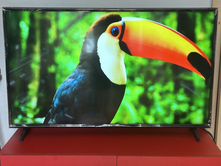 Продам телевизор LG 43LK5910PLC