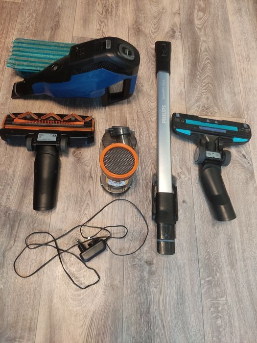 Пылесос аккумуляторный Philips Speed Pro aqua fc6718. По запчастям