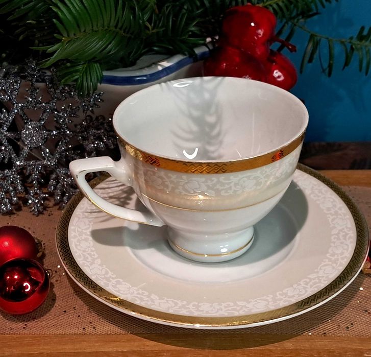 Winterling Marktleuthen filiżanka i spodek beżowo złota dekoracja